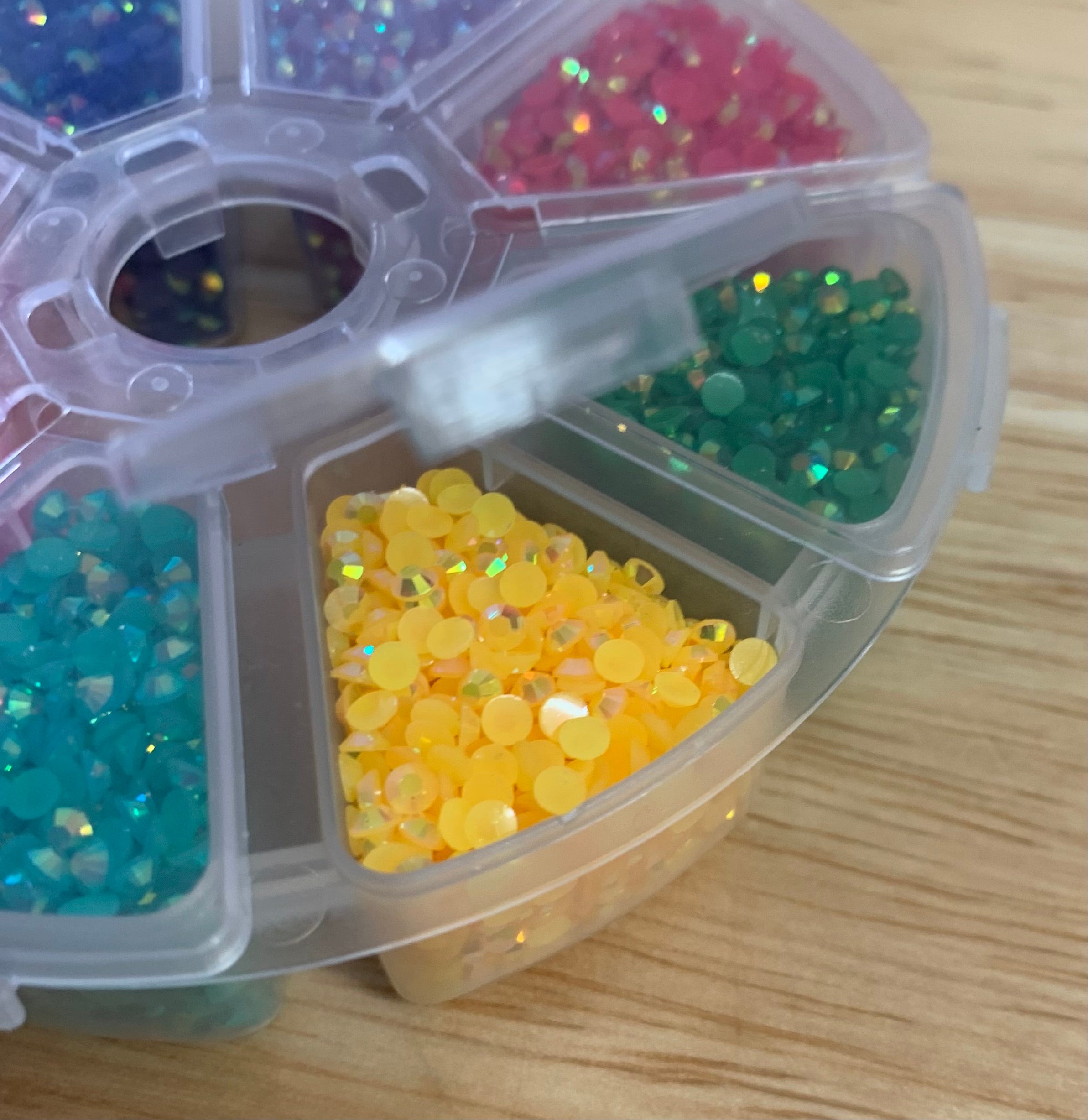 8pc Round Storage Container Full of BRIGHT JELLY AB RHINESTONES