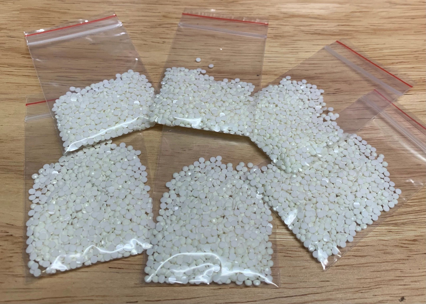 3mm LUMINOUS GLOW-IN-THE-DARK RHINESTONES