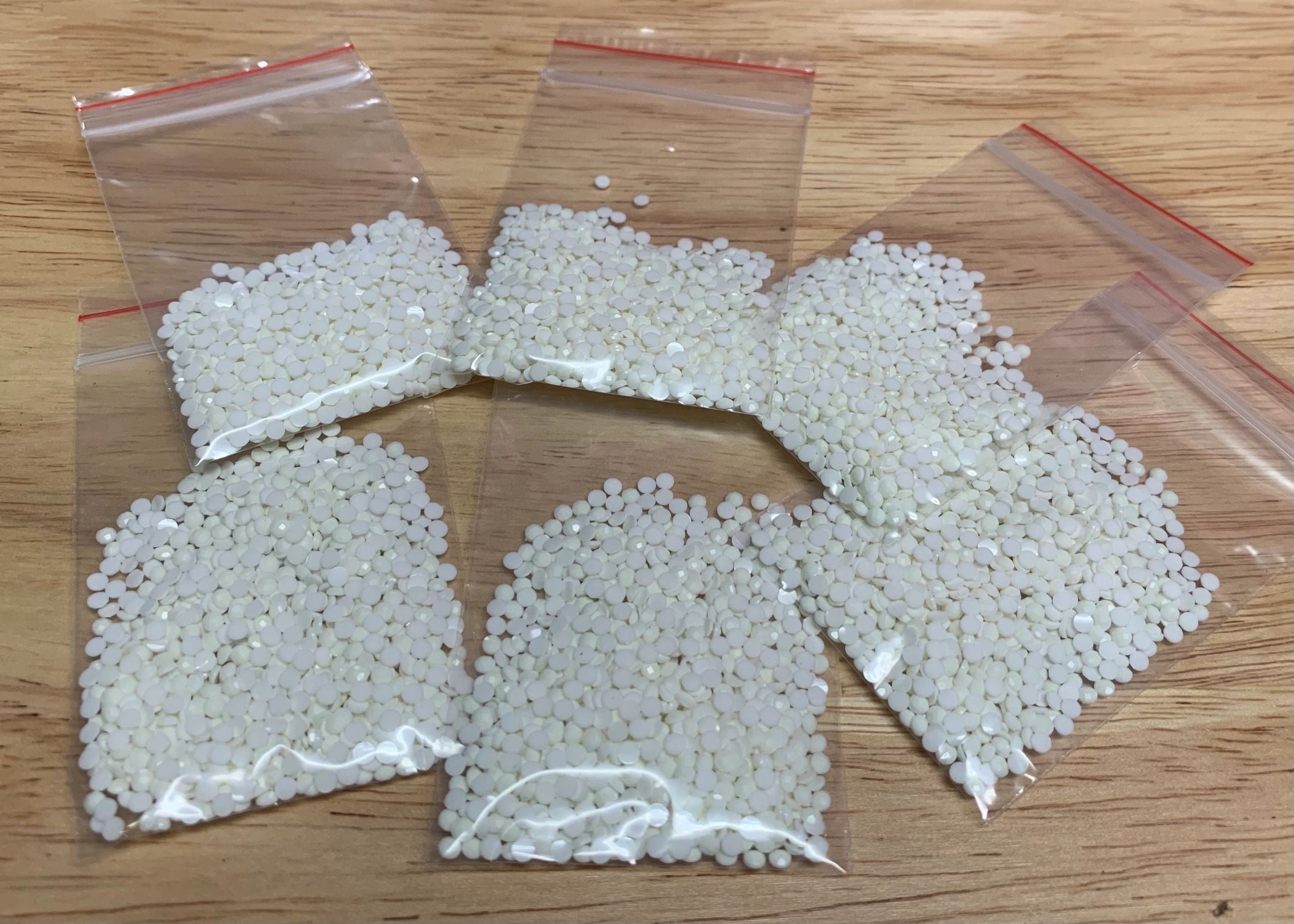 3mm LUMINOUS GLOW-IN-THE-DARK RHINESTONES